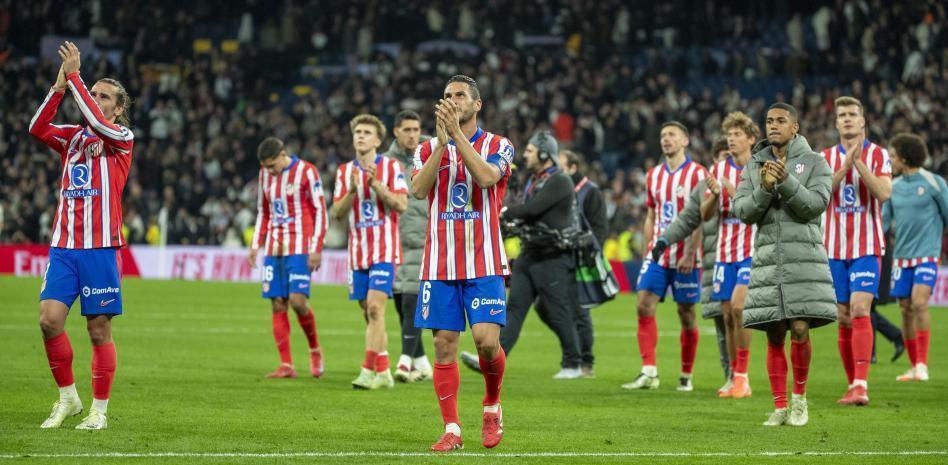 队记：斯玛特因背部伤势，将缺席今天对阵独行侠的比赛