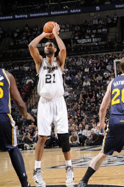 半场战报：奥格斯堡0-0汉堡