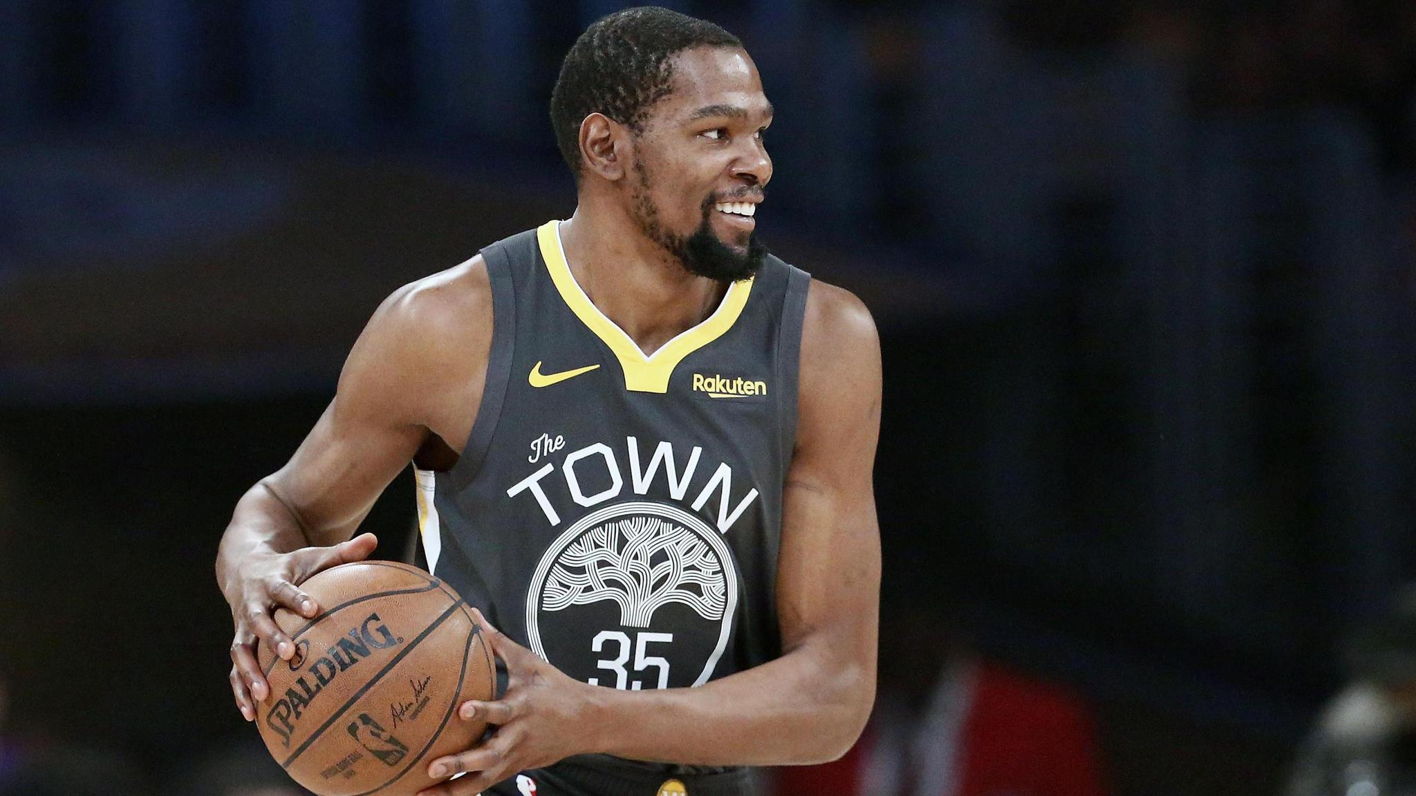 新华社快讯丨荷兰队打破短道速滑混合团体接力世界纪录