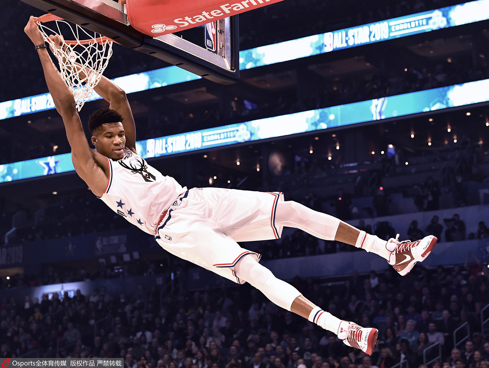 泰伦卢终于开窍！发布会爆赞年轻球员攻守，后续多用用扩大轮换！