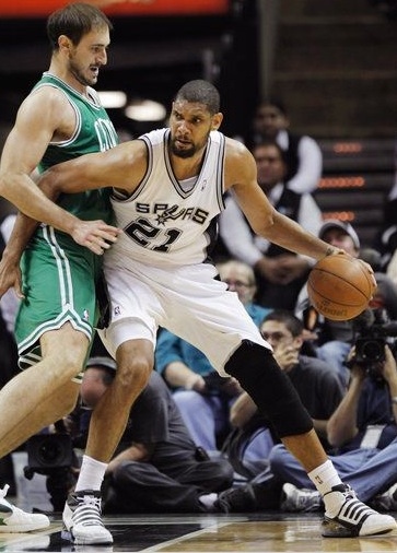 英超七季唯一每季参与进球上双：布鲁诺-费尔南德斯