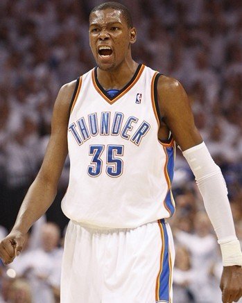 上海海港队打响引援第一枪